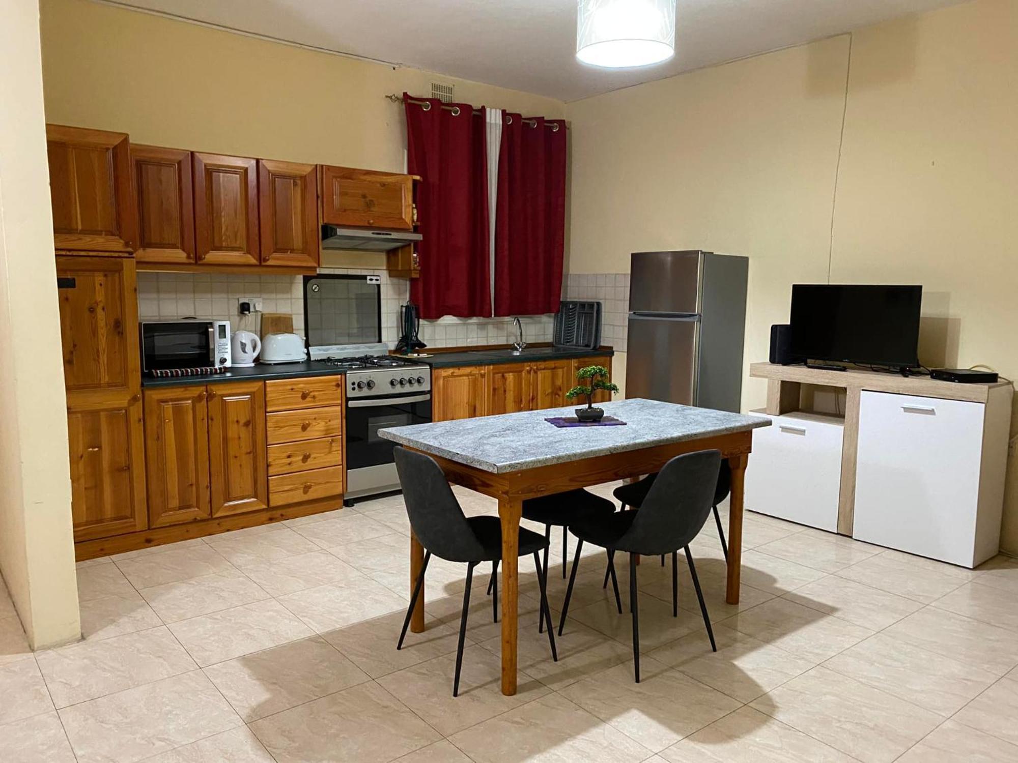 Gozo Belle Mare Apartments Marsalforn Bagian luar foto